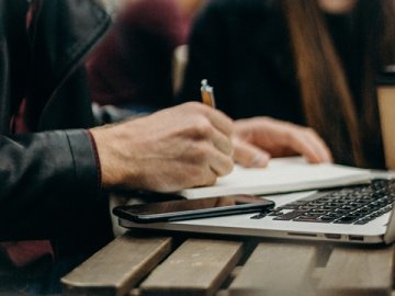 英国注册商标全攻略：从申请到办理，轻松搞定你的品牌保护