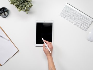 中国卖家为何青睐加拿大注册公司？长线价值与北美布局红利解析