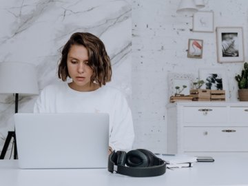 内地居民在香港开户的可行性及操作指南