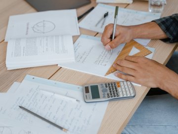 大陆人为何不能持股离岸账户？真相解析