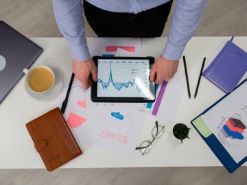 在香港注册有限公司的步骤与注意事项