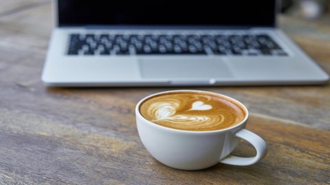 物流公司注册经营范围：运输、配送、仓储等。