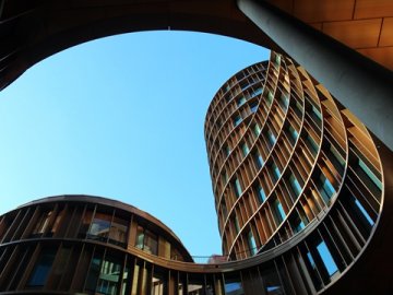 海外账户与离岸账户的定义及实际应用解析